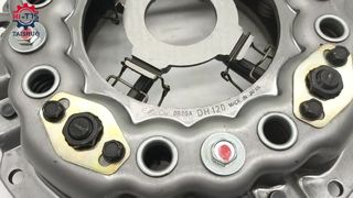 Couvercle d'embrayage pour camion lourd DH120 355M