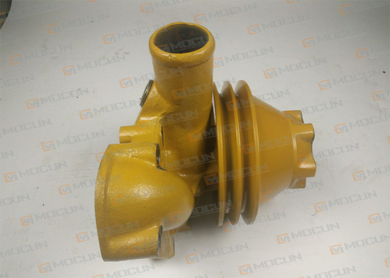 Bon prix Pompe à eau centrifuge maritime sur la voiture, pompe à eau de camion dans le moteur diesel PC200-1 PC220-3 S6D105 6136-62-1100 en ligne